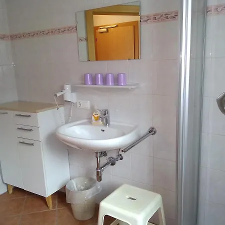 فندق مبيت وإفطار Vermietung & Verpachtung Zellermoosstrasse 14 *