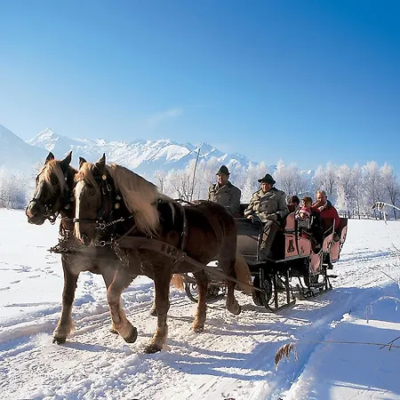 Vermietung & Verpachtung Zellermoosstrasse 14 Bed & Breakfast Zell am See