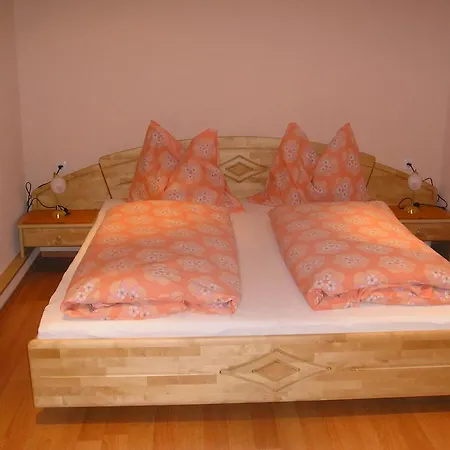 Bed & Breakfast Vermietung & Verpachtung Zellermoosstrasse 14 *