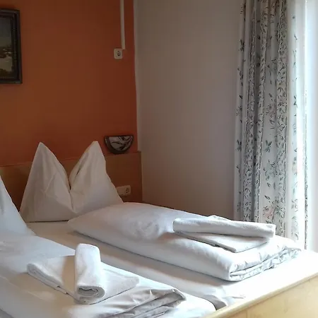 Vermietung & Verpachtung Zellermoosstrasse 14 Bed & Breakfast *