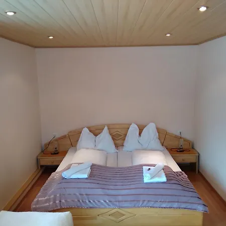 Vermietung & Verpachtung Zellermoosstrasse 14 Bed & Breakfast